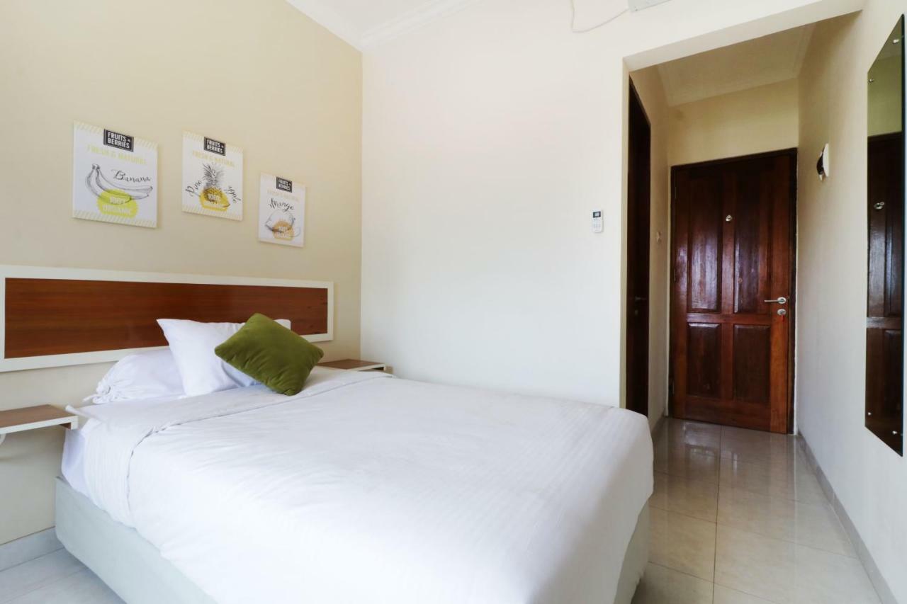 Nikara Residence Syariah Giacarta Esterno foto